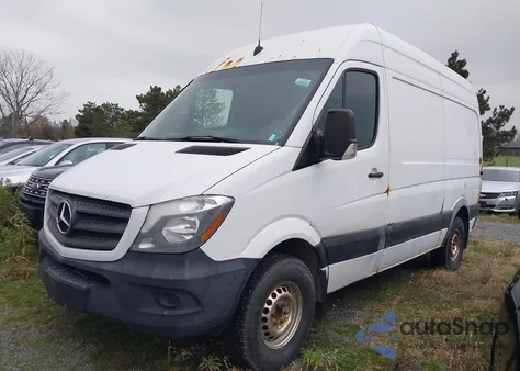 2017 Mercedes-Benz Sprinter 2500 Standard Roof V6 z USA, uszkodzony, nr VIN WD3PE7CD2HP512525